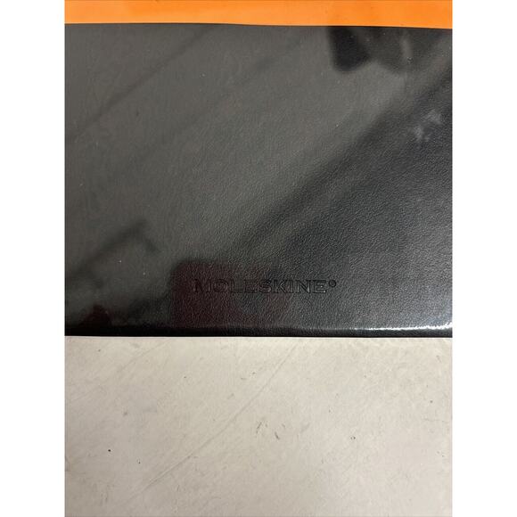 Moleskine Classic Soft Cover Ruled Notebook Journal NEW NWT - Picture 5 of 5